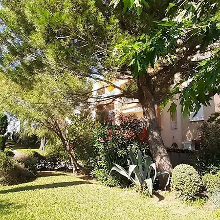 T2 Rez De Jardin Avec Piscine Et Tennis Apartamento